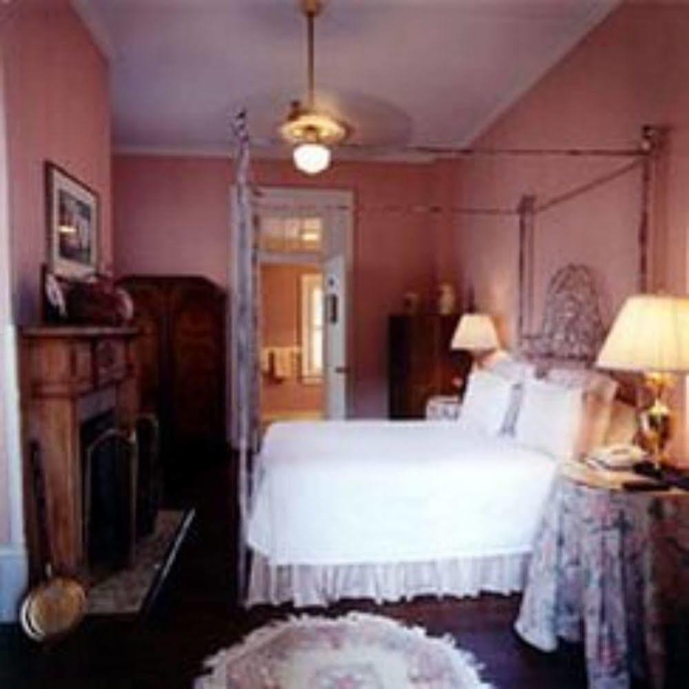 1842 Inn Мейкон Экстерьер фото